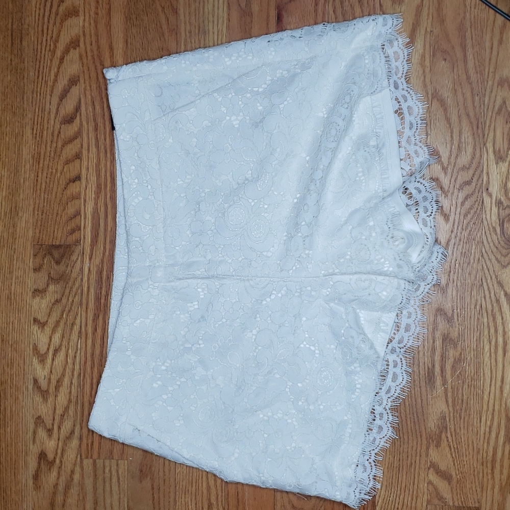 NWT Express white lace shorts